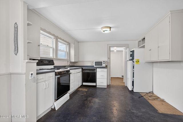 104-106 Mount Tabor Way, Ocean Grove, NJ 07756