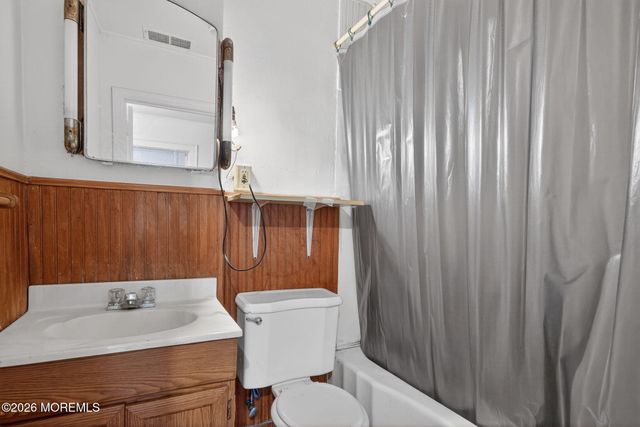 104-106 Mount Tabor Way, Ocean Grove, NJ 07756