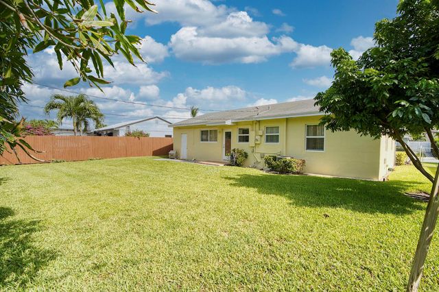 906 Lytle Street, West Palm Beach, FL 33405
