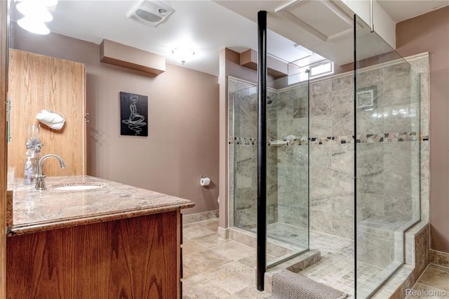 2470 E Baldwin Road, Grand Blanc Charter Township, MI 48439