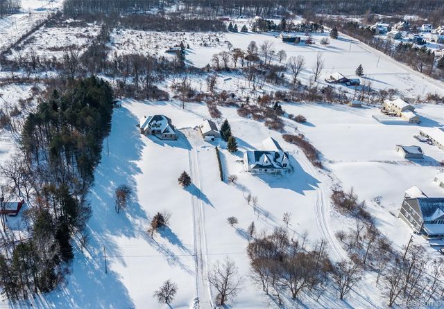 2470 E Baldwin Road, Grand Blanc Charter Township, MI 48439