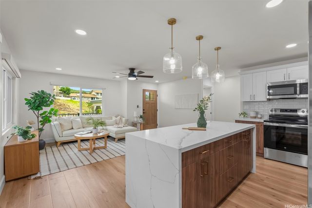 92-695 Paakai Street, Kapolei, HI 96707