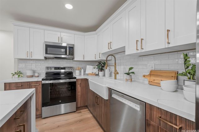 92-695 Paakai Street, Kapolei, HI 96707