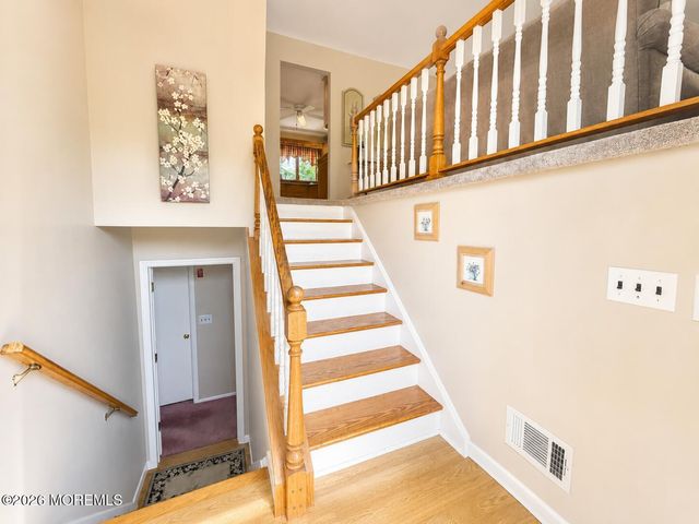 108 Lonny Court, Toms River, NJ 08753