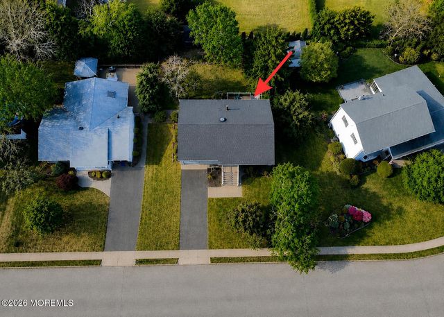 108 Lonny Court, Toms River, NJ 08753