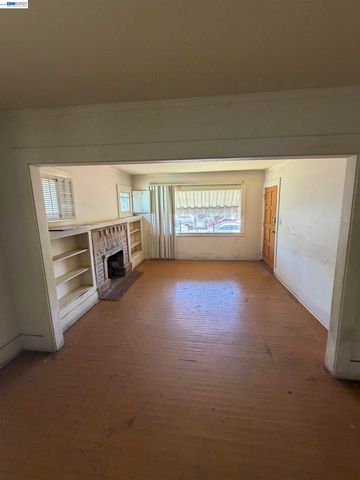 1363 61st Ave, Oakland, CA 94621
