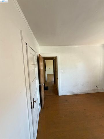 1363 61st Ave, Oakland, CA 94621