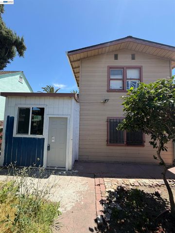 1363 61st Ave, Oakland, CA 94621