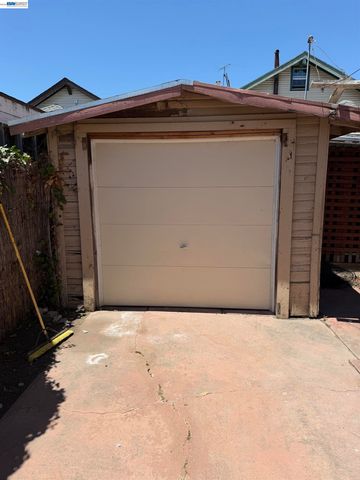 1363 61st Ave, Oakland, CA 94621