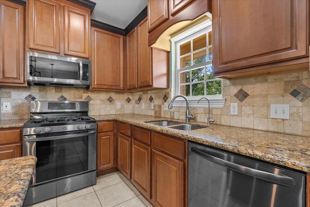 15531 Maple Street, Santa Fe, TX 77517