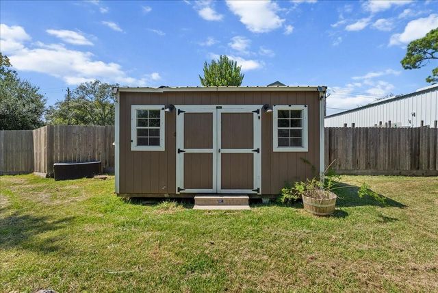 15531 Maple Street, Santa Fe, TX 77517
