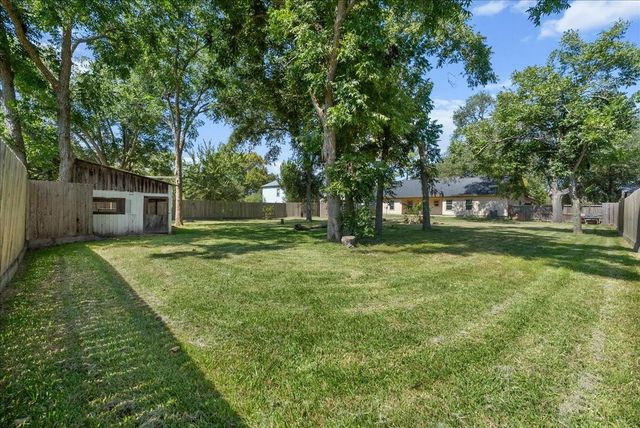 15531 Maple Street, Santa Fe, TX 77517