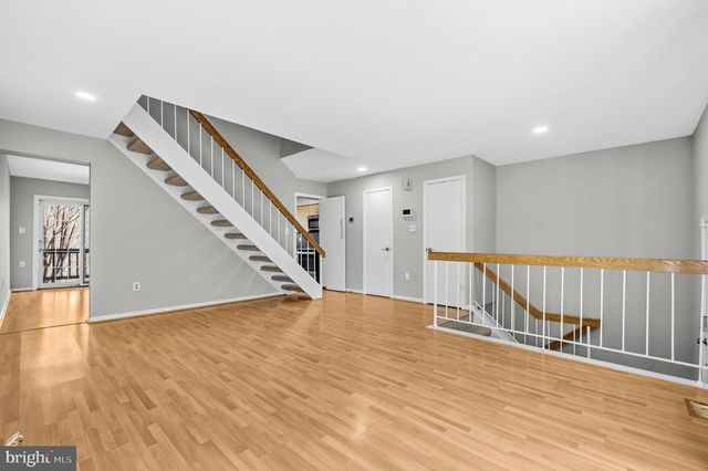 2002 MEDICAL PARK DR, Silver Spring, MD 20902