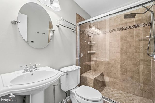 2002 MEDICAL PARK DR, Silver Spring, MD 20902