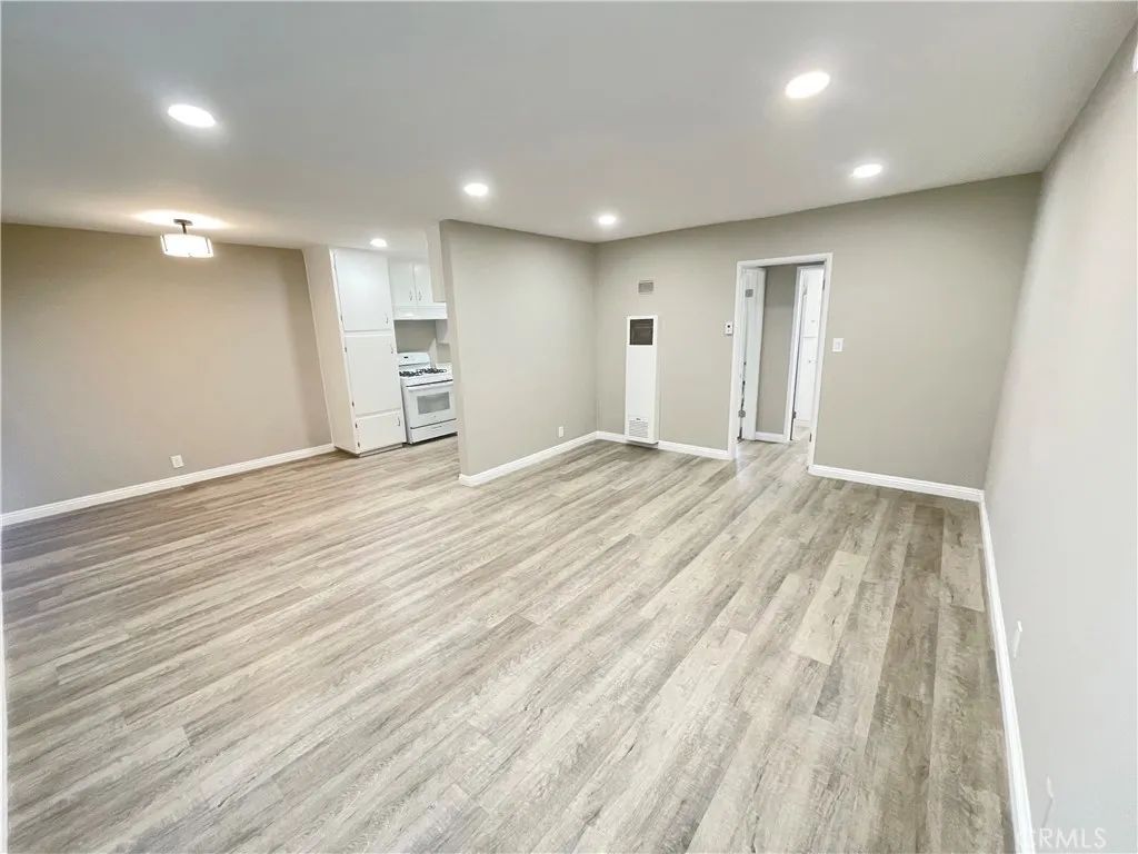 919 E Acacia Avenue Q, Glendale, CA 91205