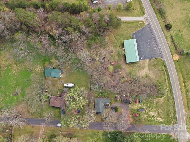 2504 Newton Drive, Statesville, NC 28677