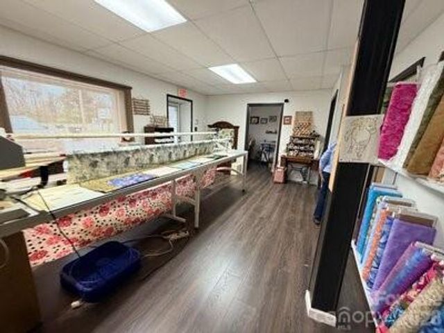 2504 Newton Drive, Statesville, NC 28677