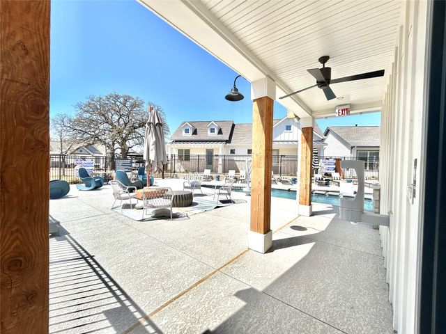 2501 Ascension Boulevard 404, Arlington, TX 76006