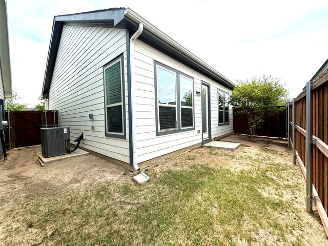 2501 Ascension Boulevard 404, Arlington, TX 76006