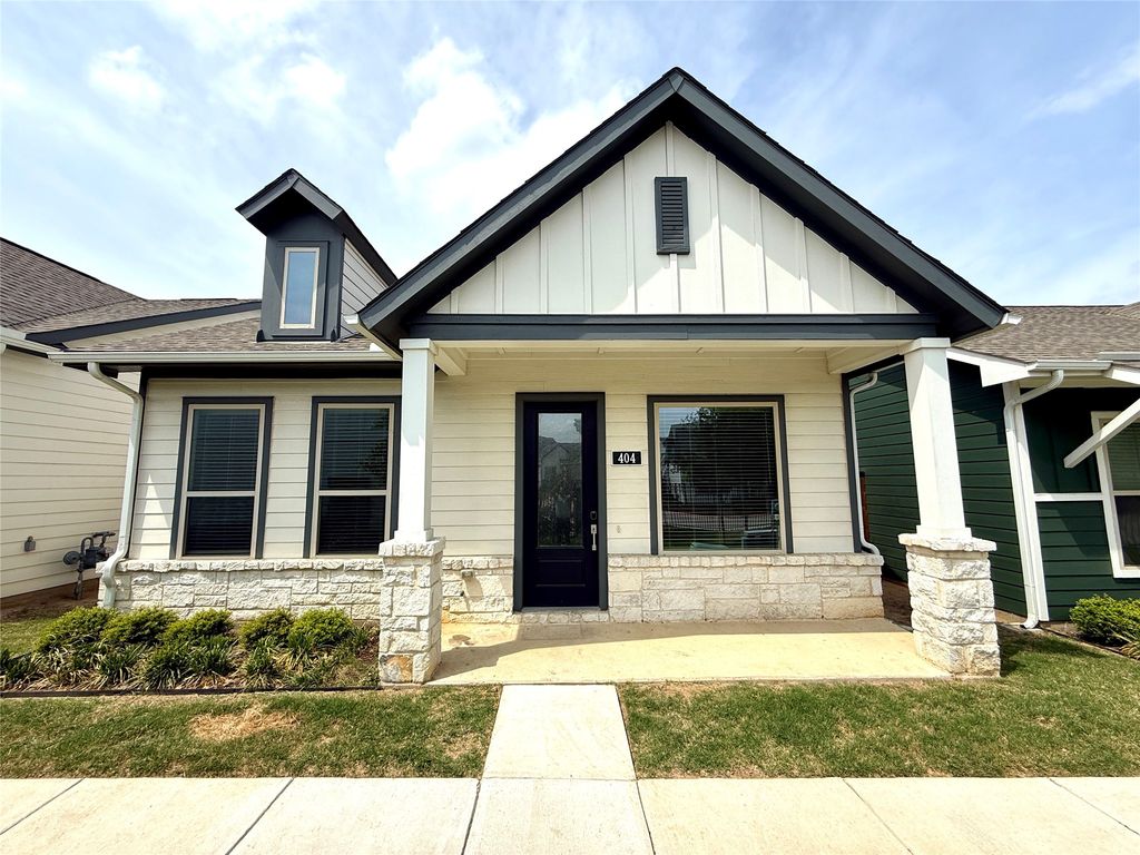 2501 Ascension Boulevard 404, Arlington, TX 76006