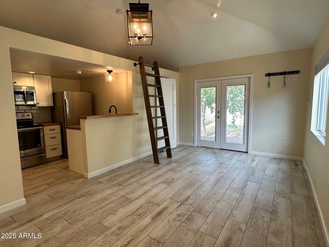 1315 W HOLLY Street, Phoenix, AZ 85007