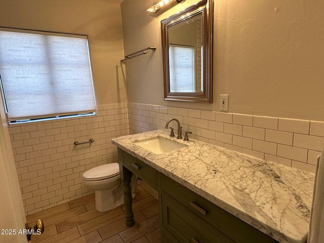 1315 W HOLLY Street, Phoenix, AZ 85007