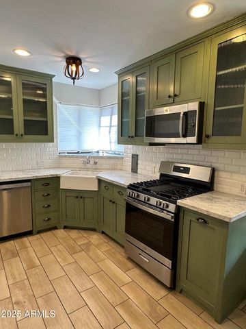 1315 W HOLLY Street, Phoenix, AZ 85007