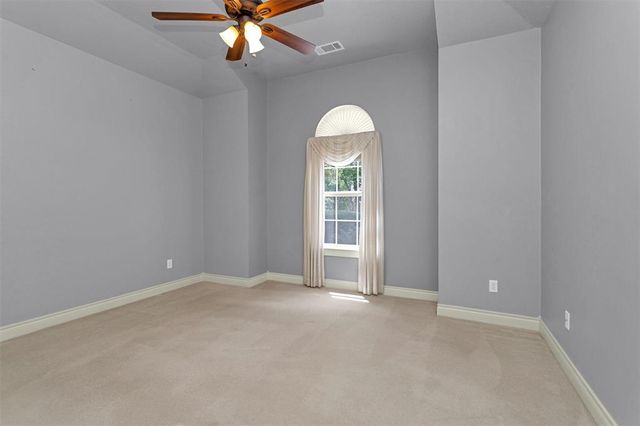 110 Wick Willow Drive, Montgomery, TX 77356