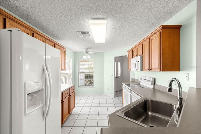 9646 SW 92ND PLACE ROAD, Ocala, FL 34481