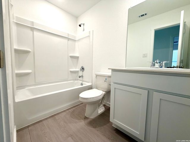 6863 Chert Chase, Elmendorf, TX 78112
