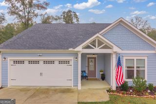 153 N Point Circle, Hartwell, GA 30643