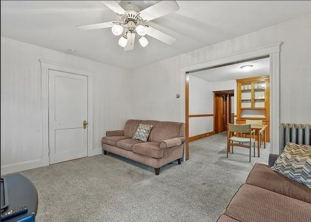 358-360 Arlington St 358, Watertown, MA 02472