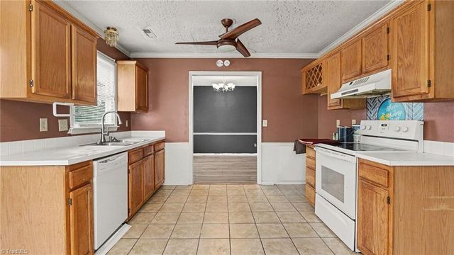 3562 Cedar Post Road, Winston-salem, NC 27127