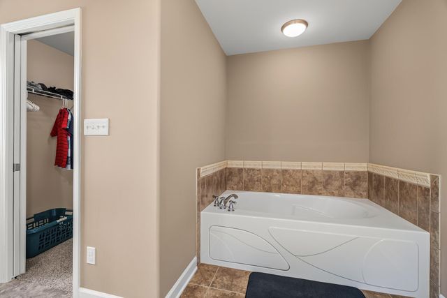 9395 Beall Street, Dyer, IN 46311