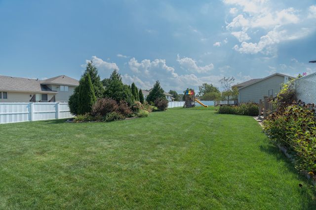 9395 Beall Street, Dyer, IN 46311