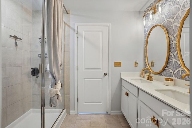 226 Harpers Run Lane, Matthews, NC 28104