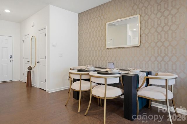 226 Harpers Run Lane, Matthews, NC 28104