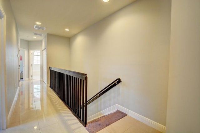 1135 NE 3rd Avenue, Fort Lauderdale, FL 33304