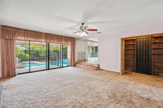 8518 Rolling Green Way, Fair Oaks, CA 95628