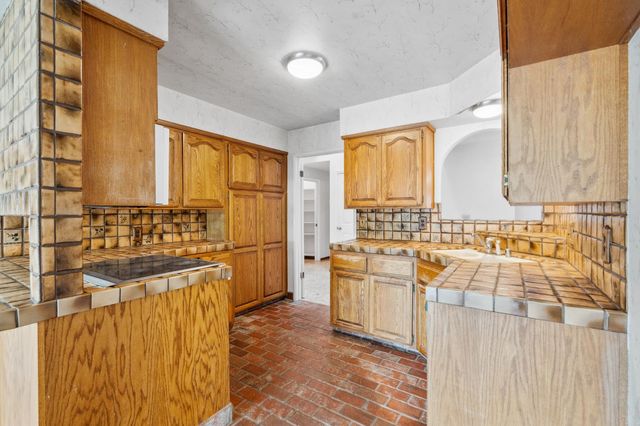 8518 Rolling Green Way, Fair Oaks, CA 95628