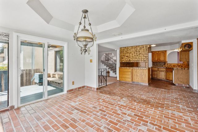 8518 Rolling Green Way, Fair Oaks, CA 95628