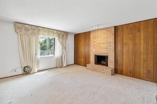 8518 Rolling Green Way, Fair Oaks, CA 95628