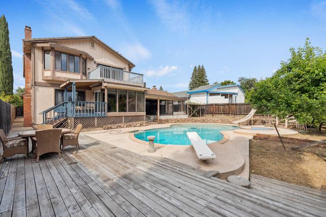 8518 Rolling Green Way, Fair Oaks, CA 95628