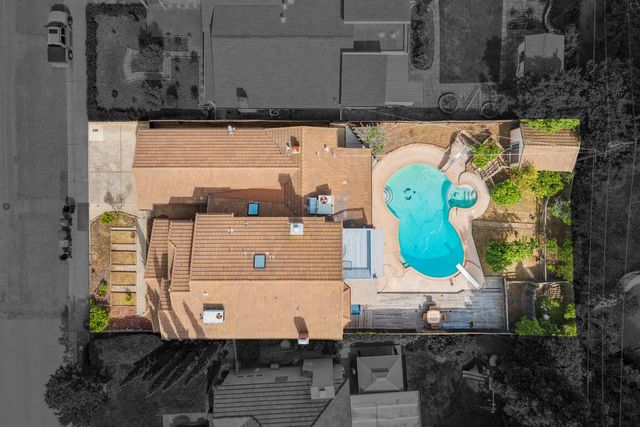 8518 Rolling Green Way, Fair Oaks, CA 95628