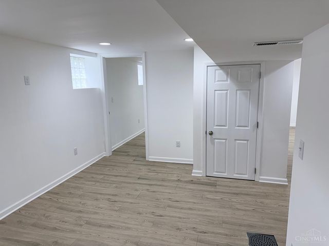 1913 Sterling Avenue, North College Hill, OH 45239