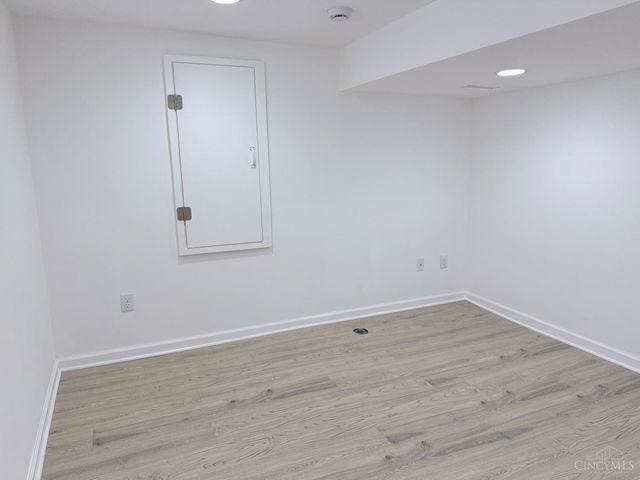 1913 Sterling Avenue, North College Hill, OH 45239