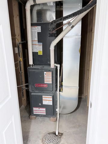 1913 Sterling Avenue, North College Hill, OH 45239