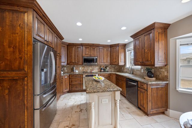 2379 W 13100 S, Riverton, UT 84065