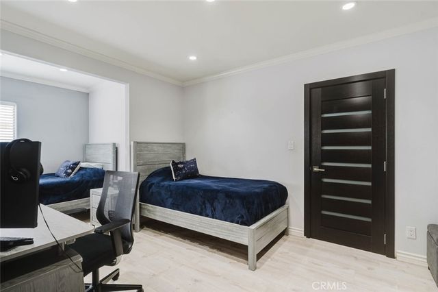 6620 Costello Avenue, Van Nuys, CA 91405