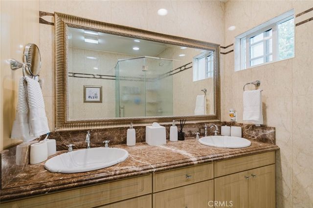 6620 Costello Avenue, Van Nuys, CA 91405